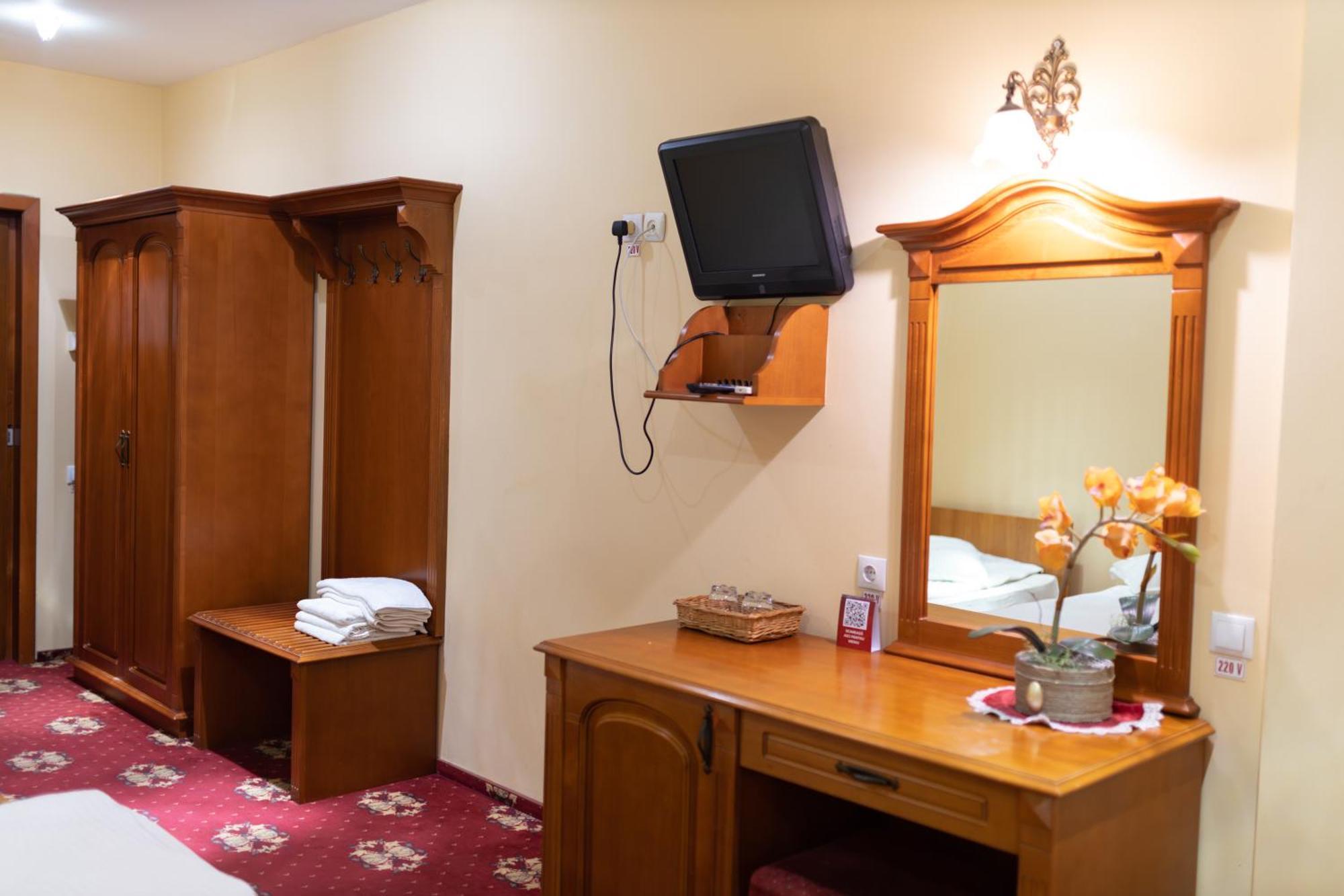 Hotel Coral サトゥ・マーレ エクステリア 写真